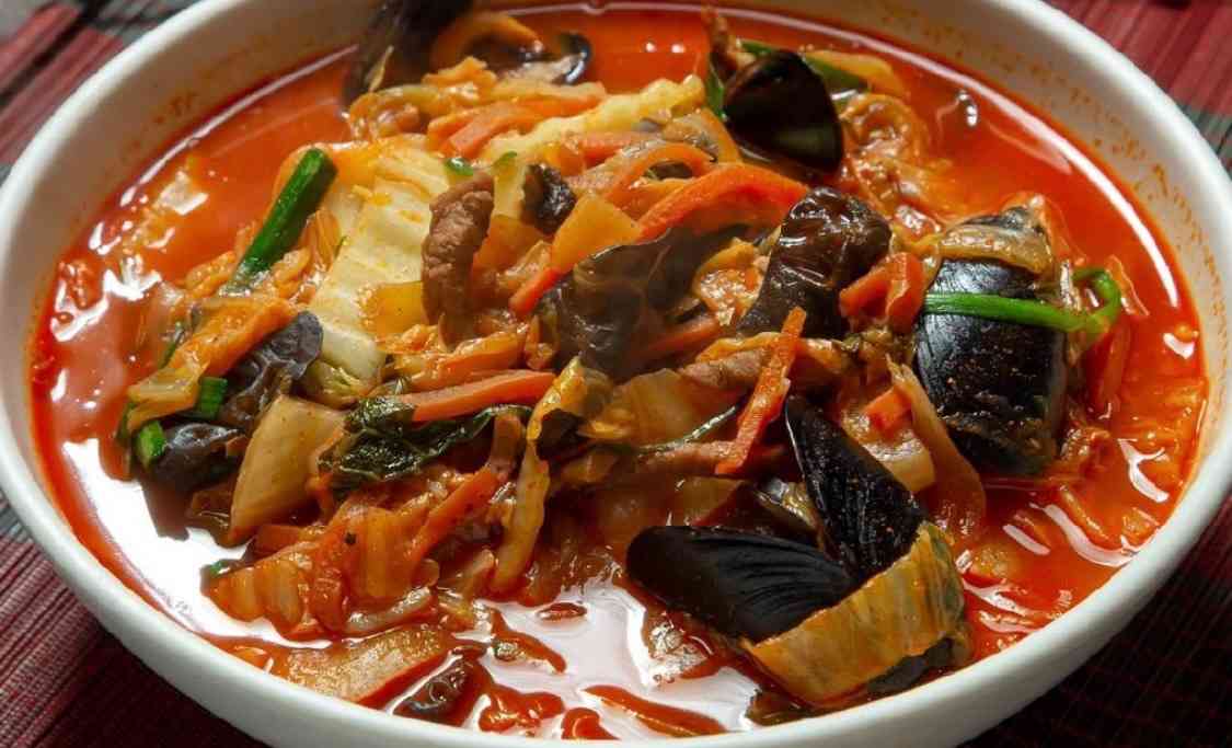 명윤반점 짜장면