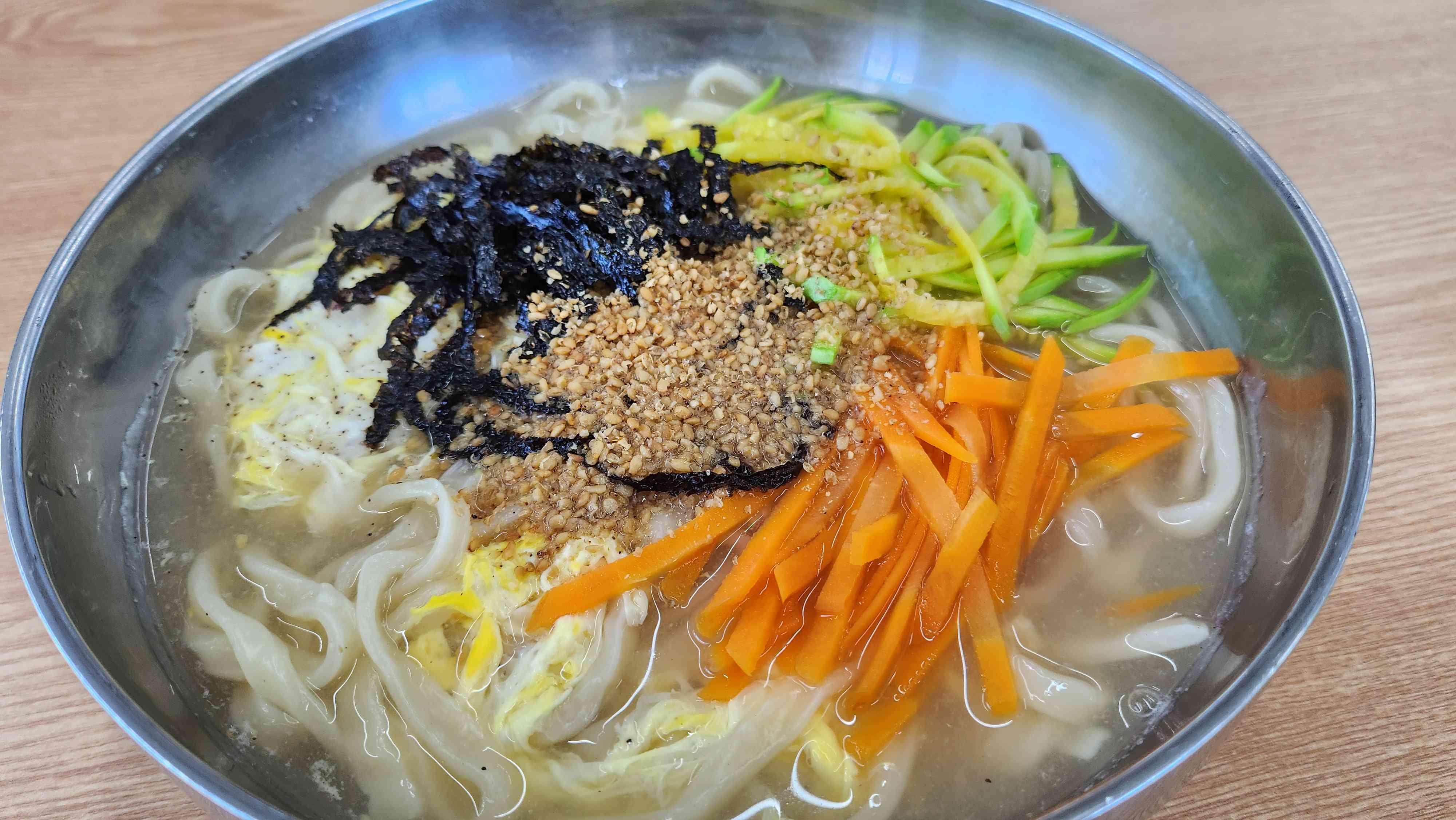 부송국수 모현점 내부
