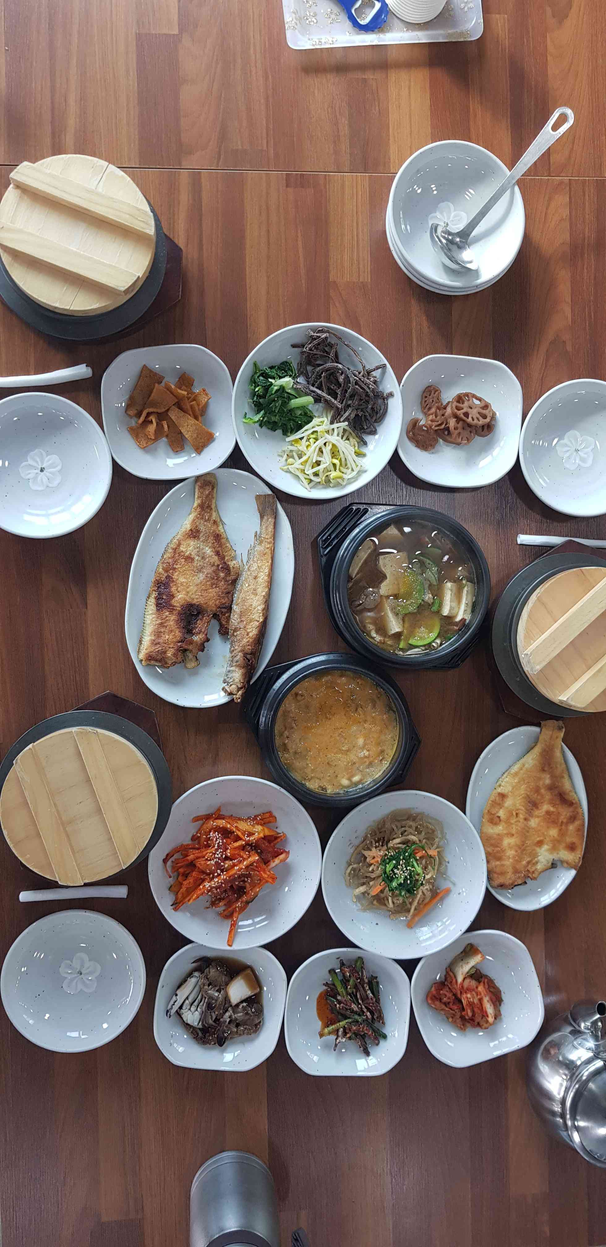향촌애서돌솥밥 전경