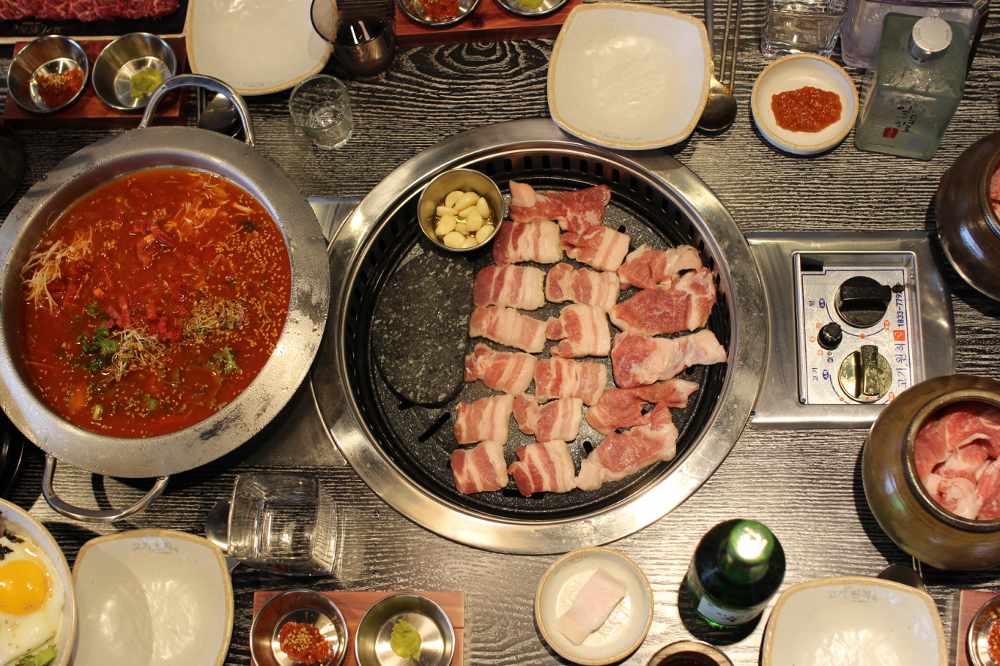 고기원칙 대전상대점 내부