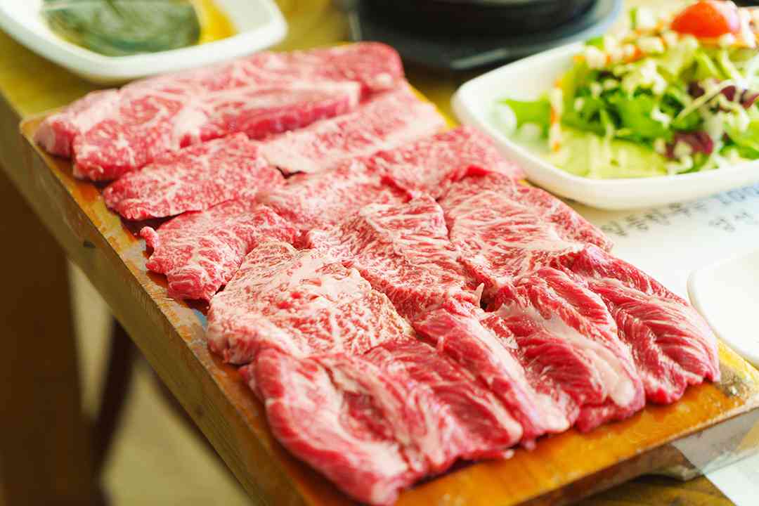 일등한우숯불구이 본점 내부