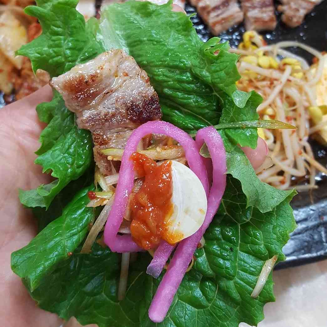 황토생삼겹 전경