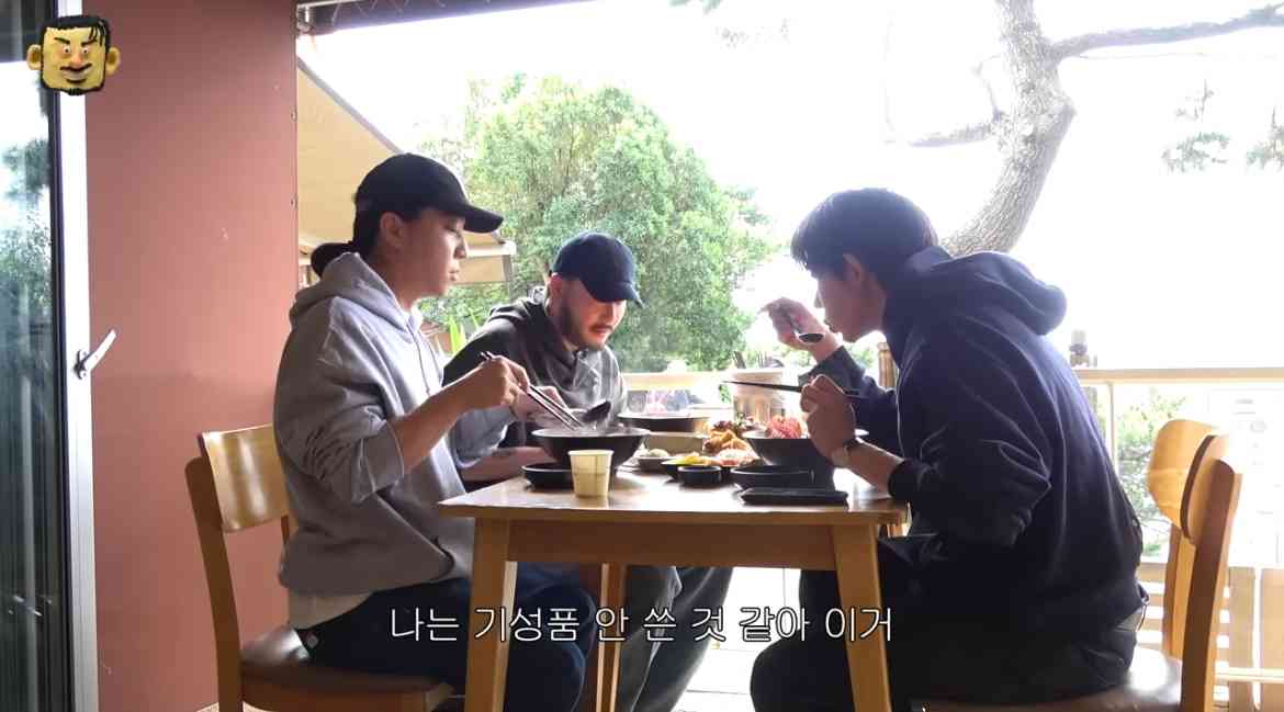 제주곶 서귀포 해물라면의 대표 메뉴
