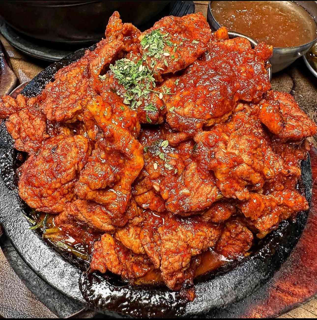 마늘석갈비막국수 내부