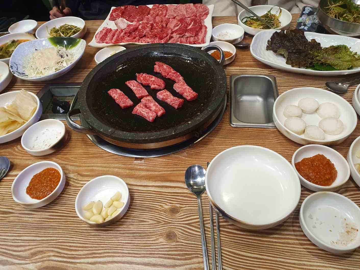 하동가식육식당 내부