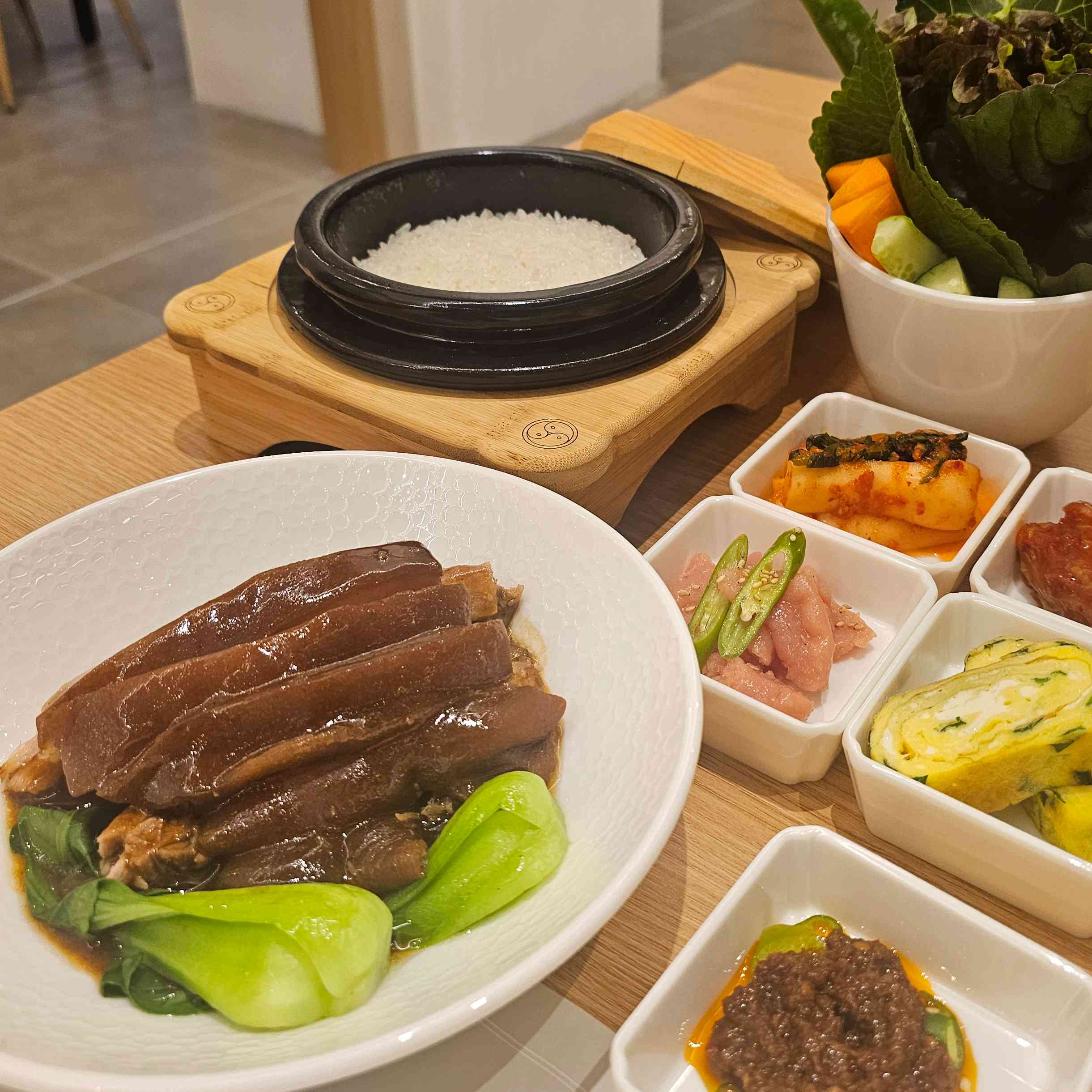 저림숙성그릴 보람점 내부