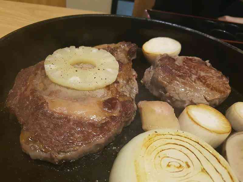 육풍당당 내부