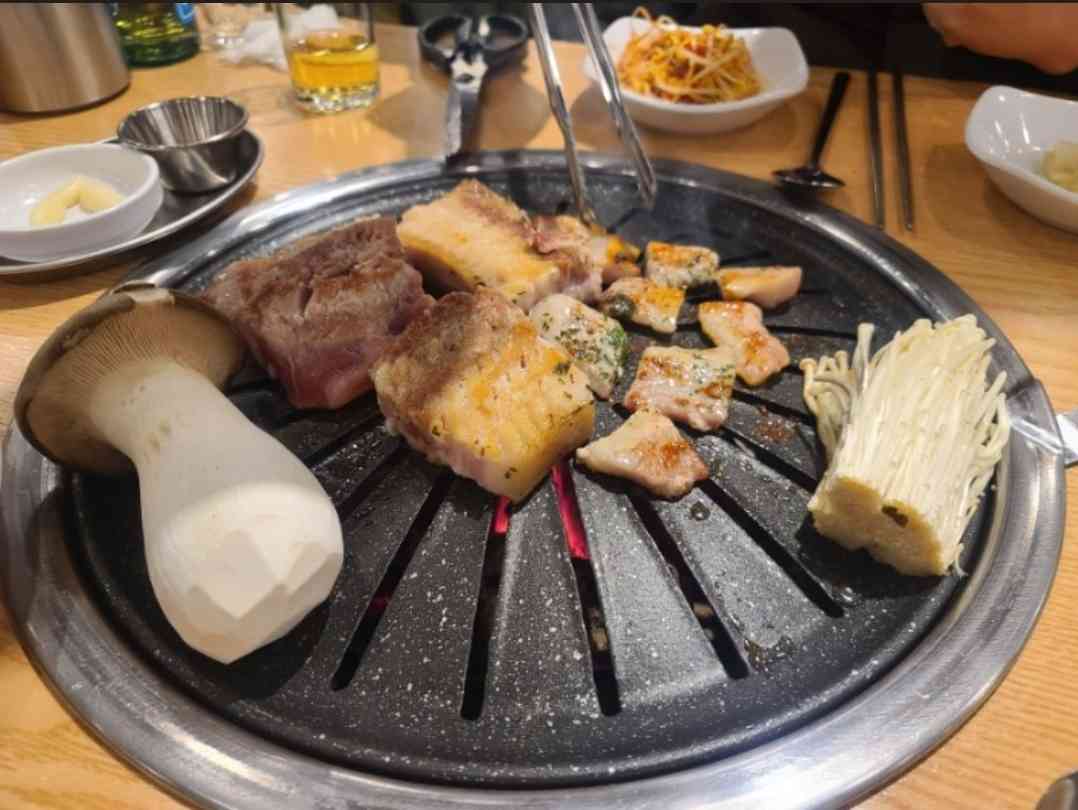 맛있는고기에솜씨를더하다 울산북구점 내부